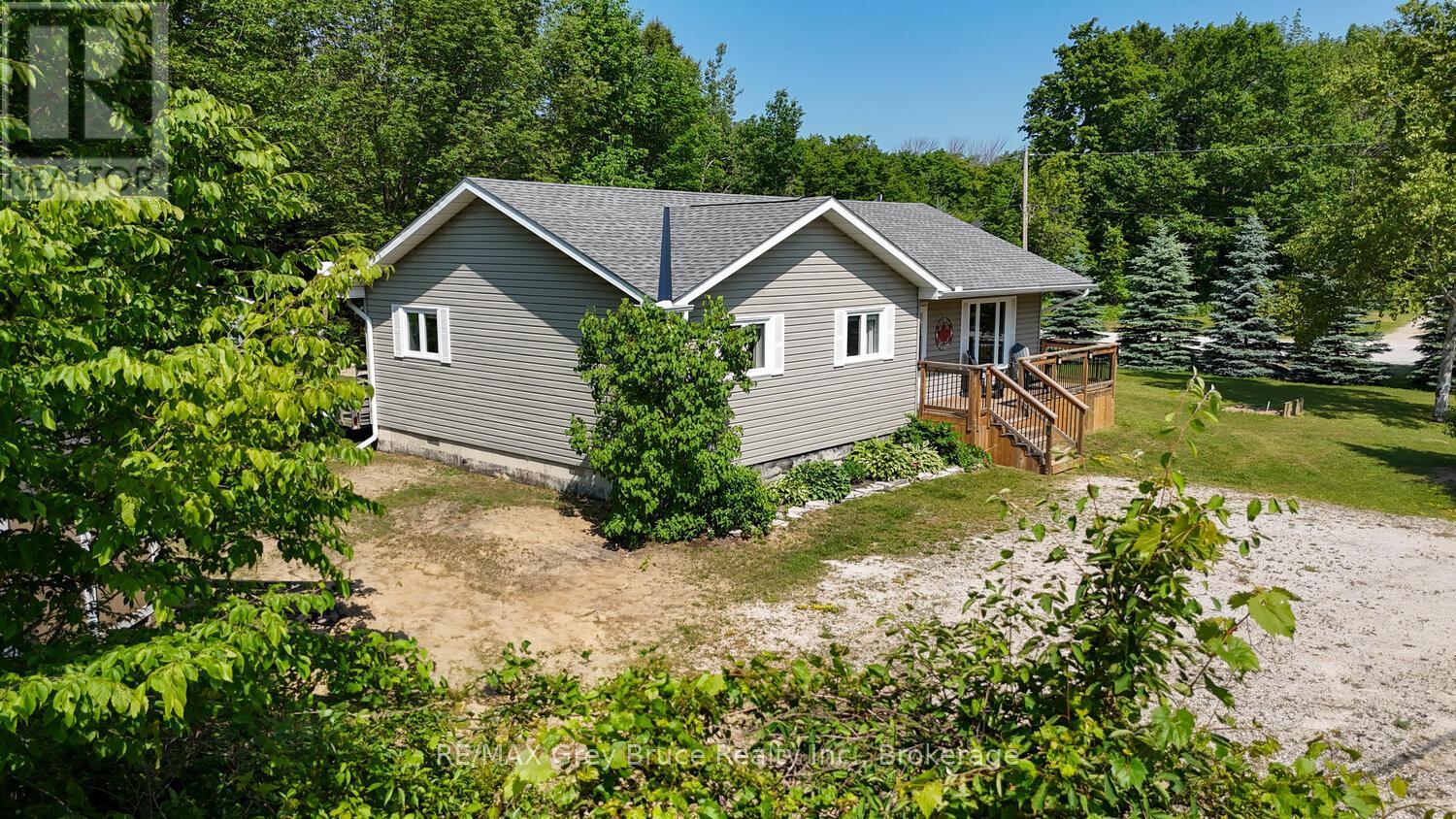 32 Sugarbush Road, South Bruce Peninsula, Ontario  N0H 2T0 - Photo 40 - X12261917
