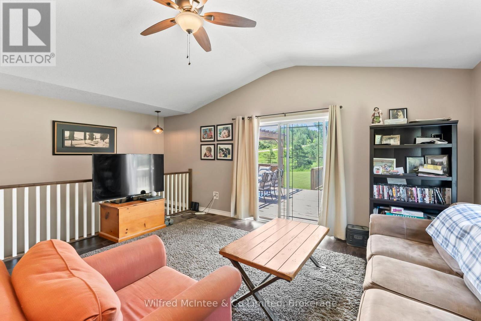 201 Hutton Hill Road, West Grey, Ontario  N0G 1R0 - Photo 10 - X12261964