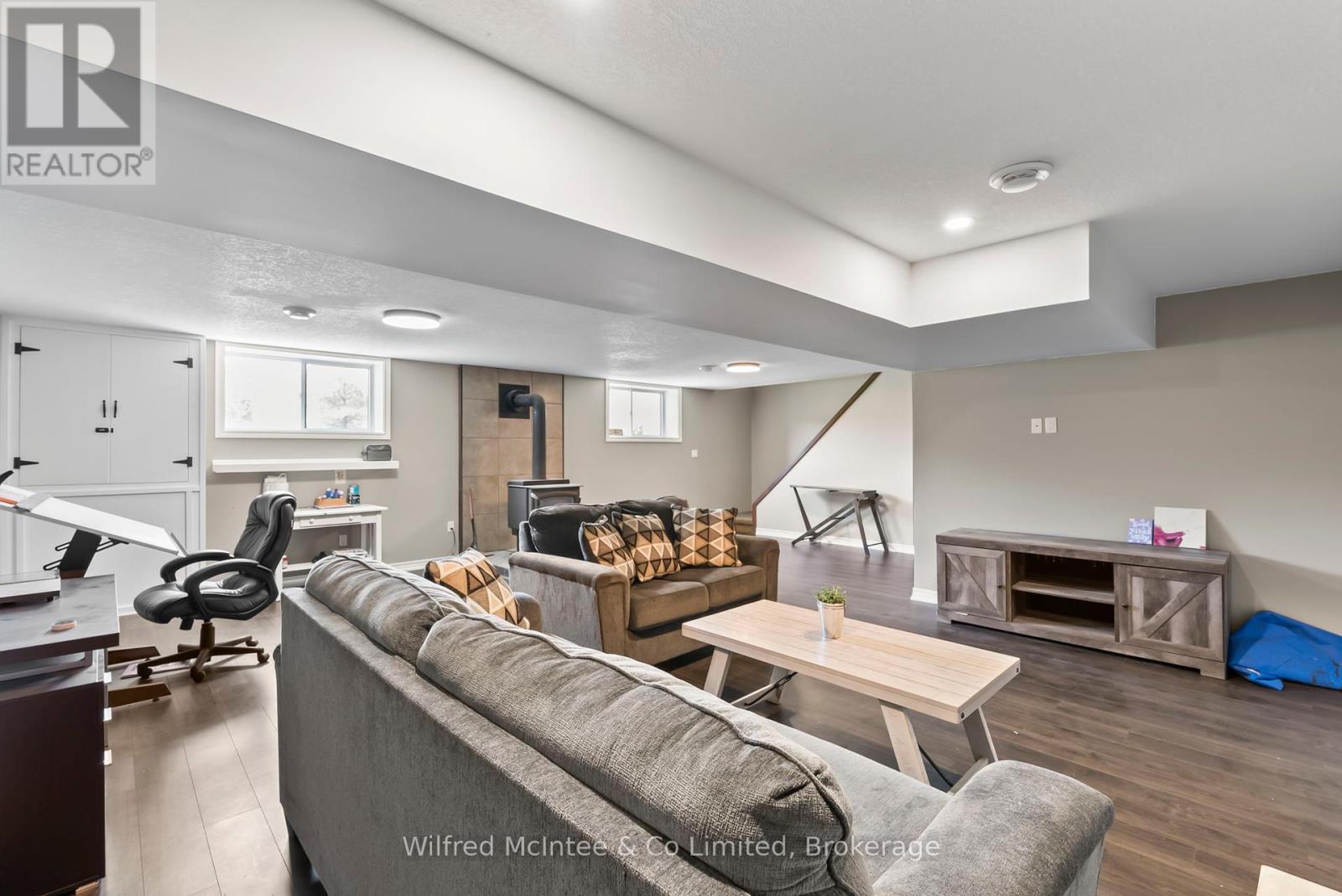 201 Hutton Hill Road, West Grey, Ontario  N0G 1R0 - Photo 18 - X12261964