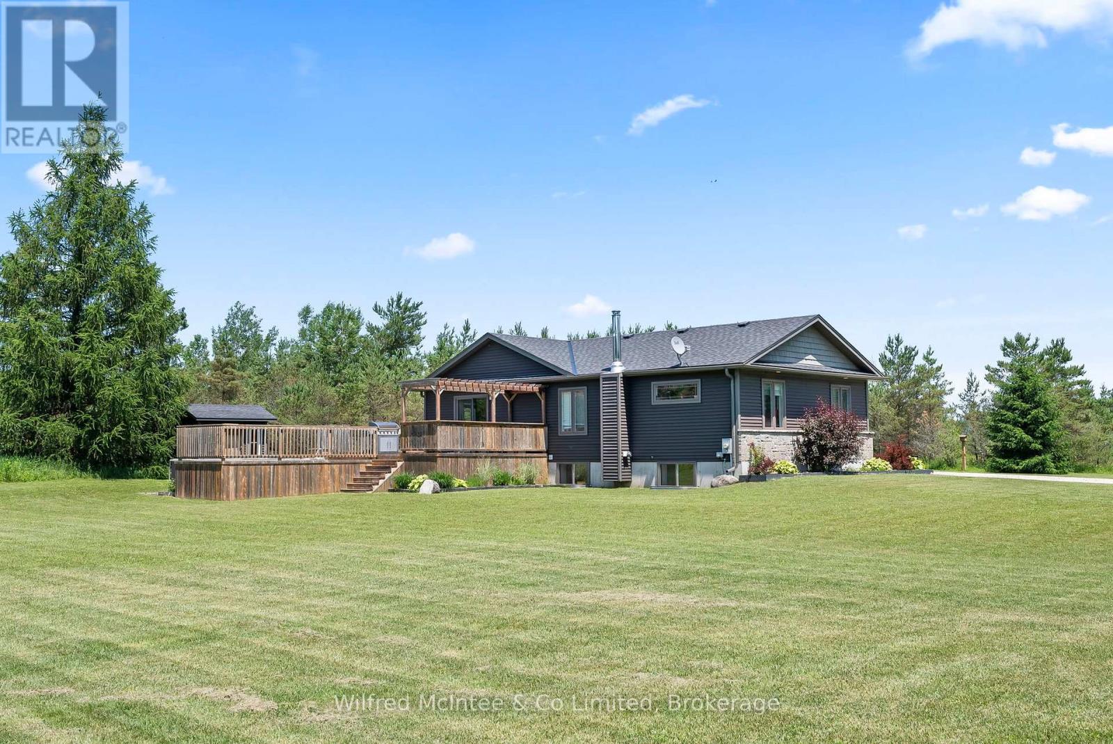 201 Hutton Hill Road, West Grey, Ontario  N0G 1R0 - Photo 23 - X12261964