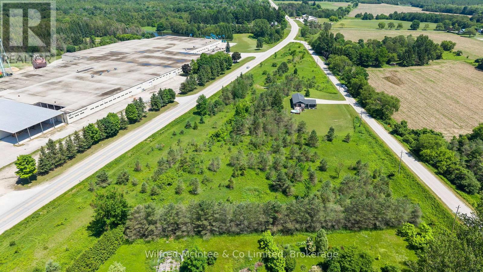 201 Hutton Hill Road, West Grey, Ontario  N0G 1R0 - Photo 30 - X12261964