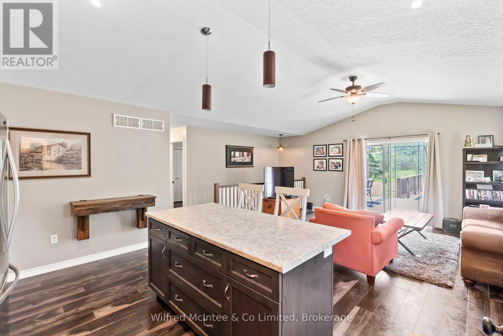 201 Hutton Hill Road, West Grey, Ontario  N0G 1R0 - Photo 9 - X12261964