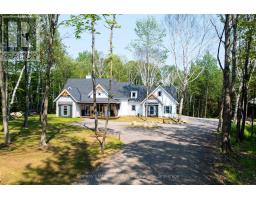 681 DOE LAKE ROAD, Armour, Ontario