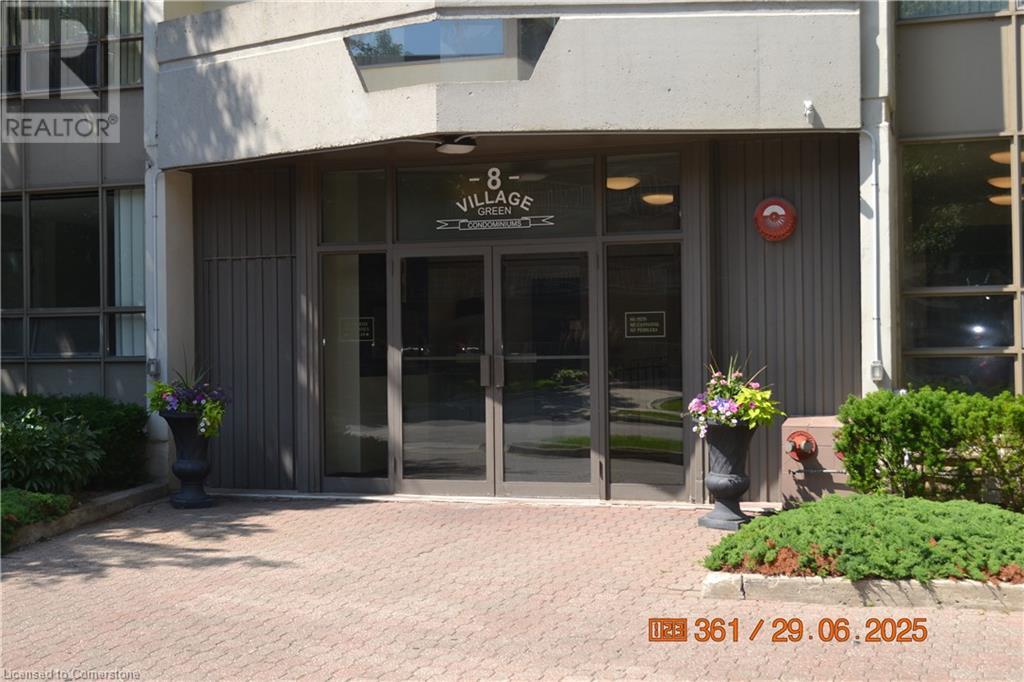 8 Village Green Boulevard Unit# 811, Stoney Creek, Ontario  L8G 5B8 - Photo 5 - 40747566