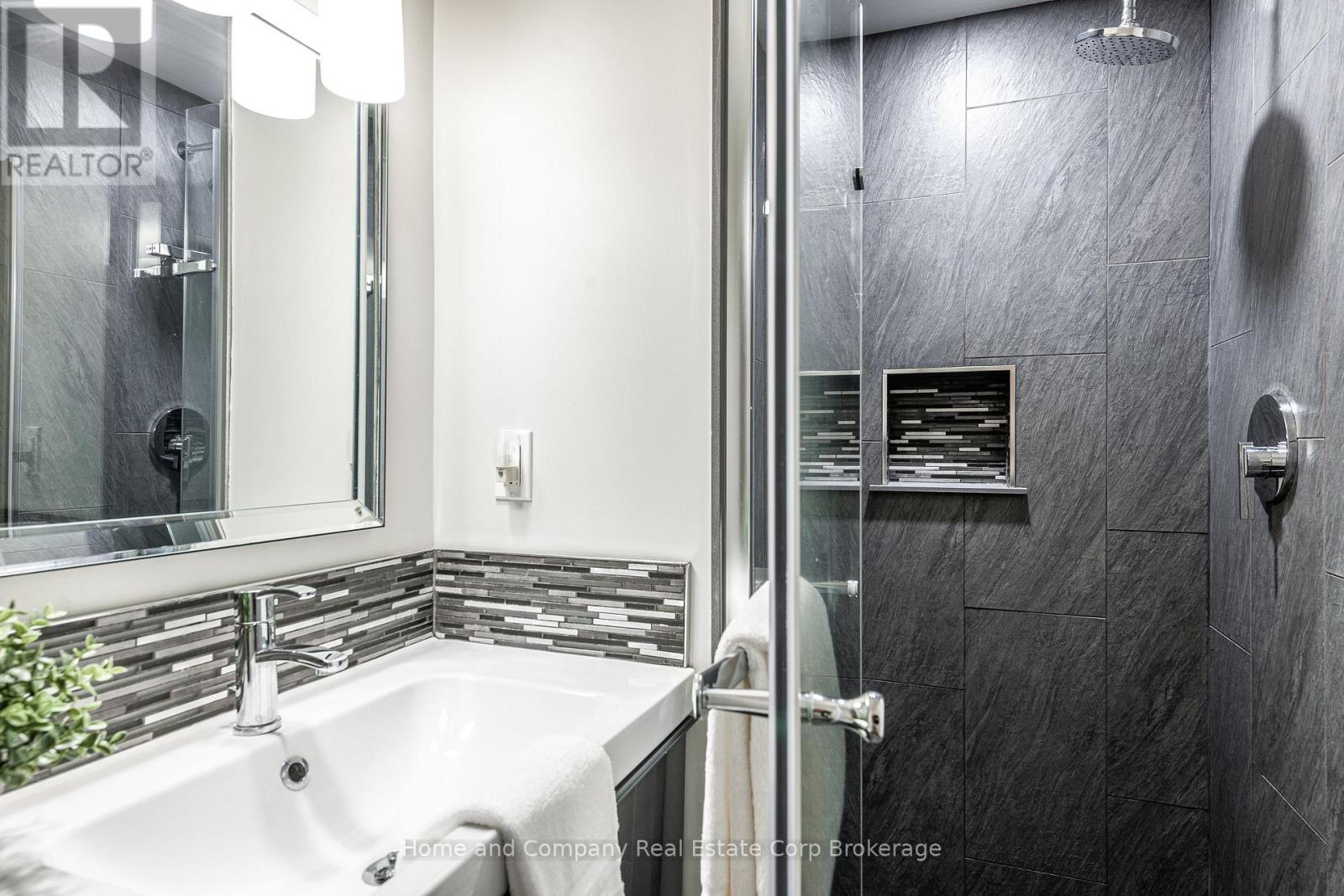 48 Windemere Crescent, Stratford, Ontario  N5A 6A7 - Photo 25 - X12262075