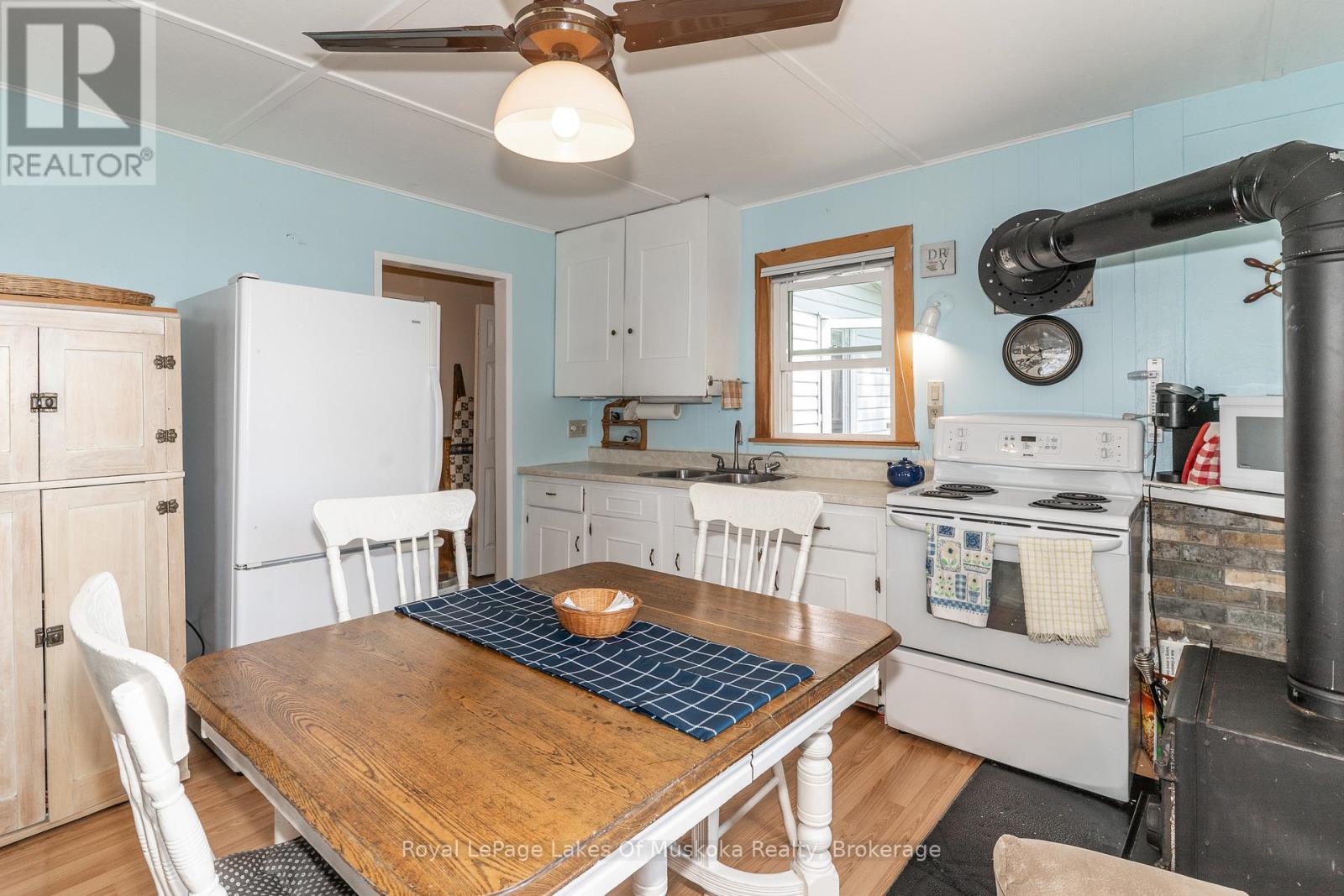 1 Island 2sl Island, Gravenhurst, Ontario  P1P 1R1 - Photo 17 - X12262111