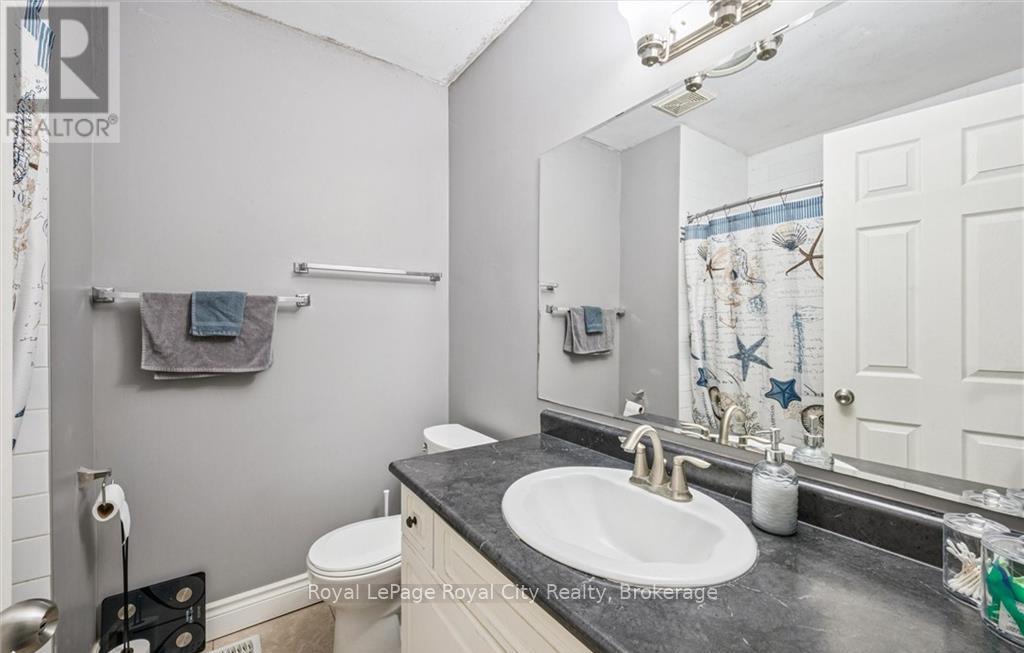 1236 Ottawa Street S, Kitchener, Ontario  N2E 1L8 - Photo 12 - X12262184