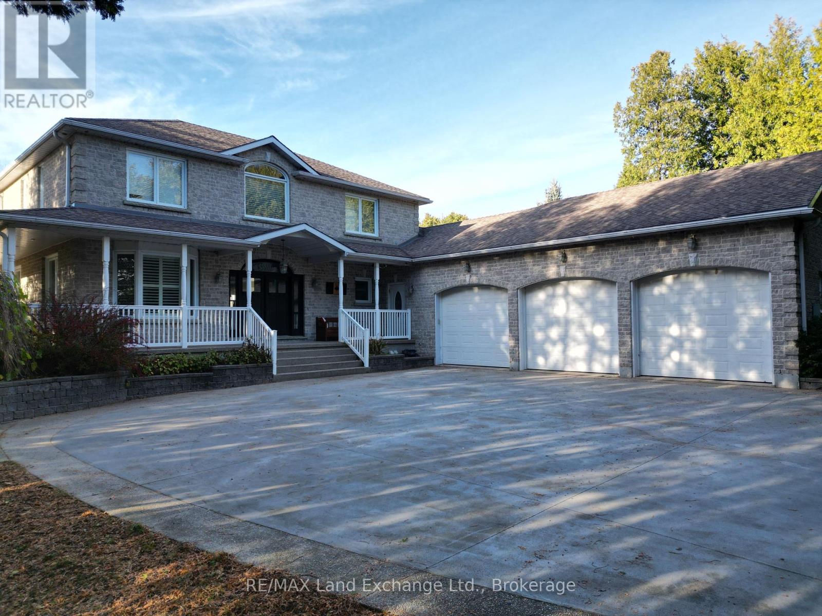 19 Stoney Island Crescent, Kincardine, Ontario  N2Z 2X6 - Photo 2 - X12262188