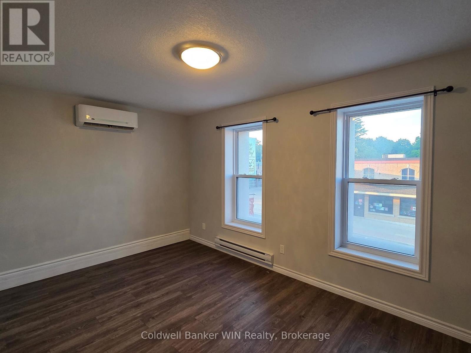 4 - 169 Main Street N, Wellington North, Ontario  N0G 2L0 - Photo 2 - X12262309