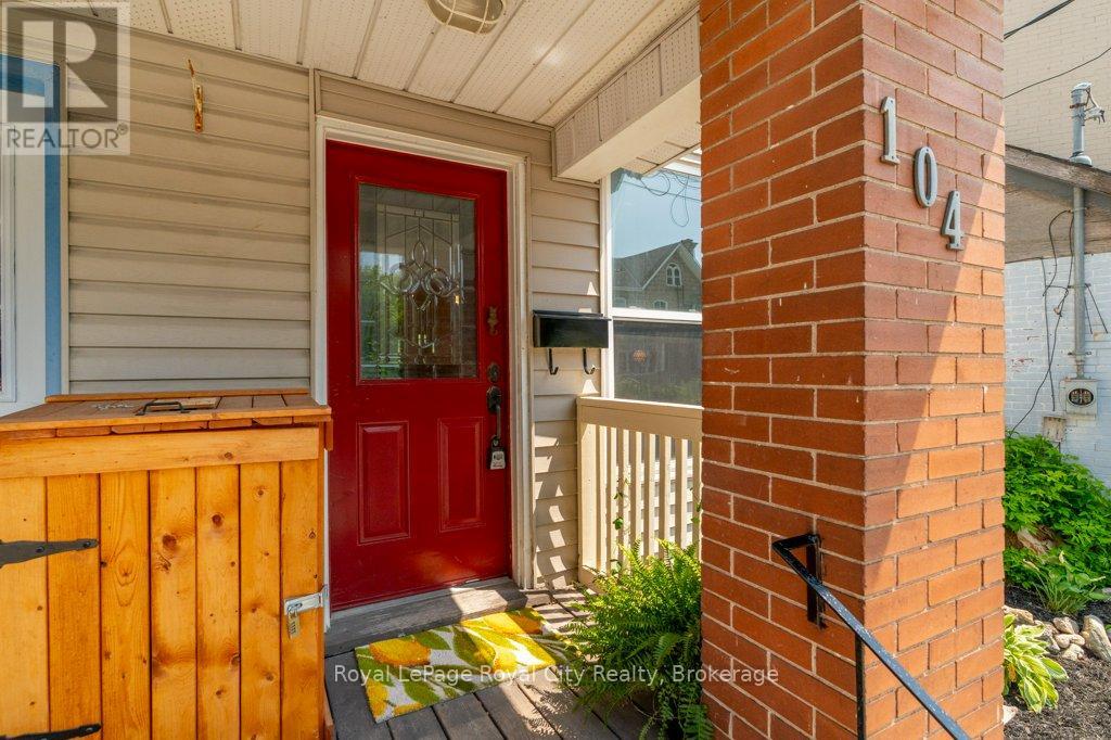 104 Neeve Street, Guelph, Ontario  N1E 5S1 - Photo 5 - X12262307