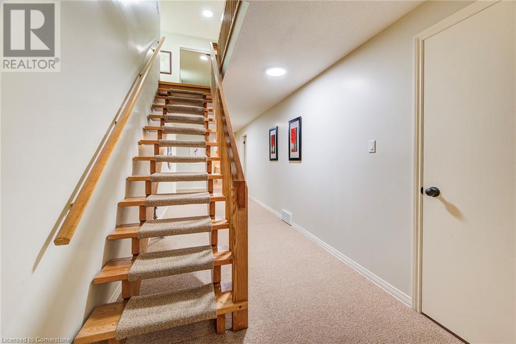 573 Hemingway Place, Waterloo, Ontario  N2T 1Z4 - Photo 35 - 40747128