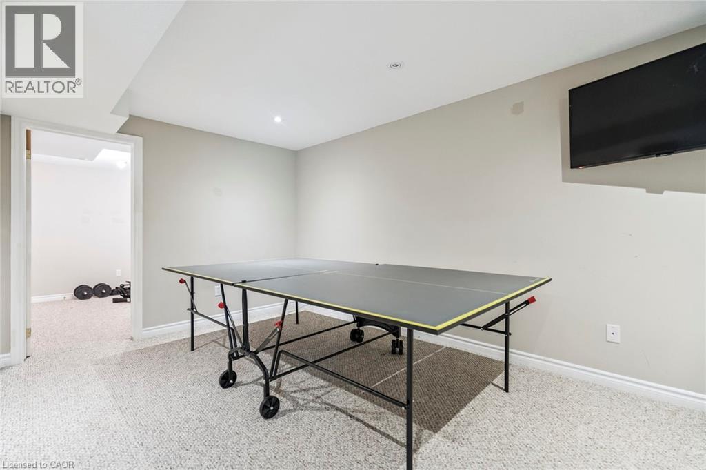 102 Niska Dr, Waterdown, Ontario  L8B 0M8 - Photo 32 - 40747830