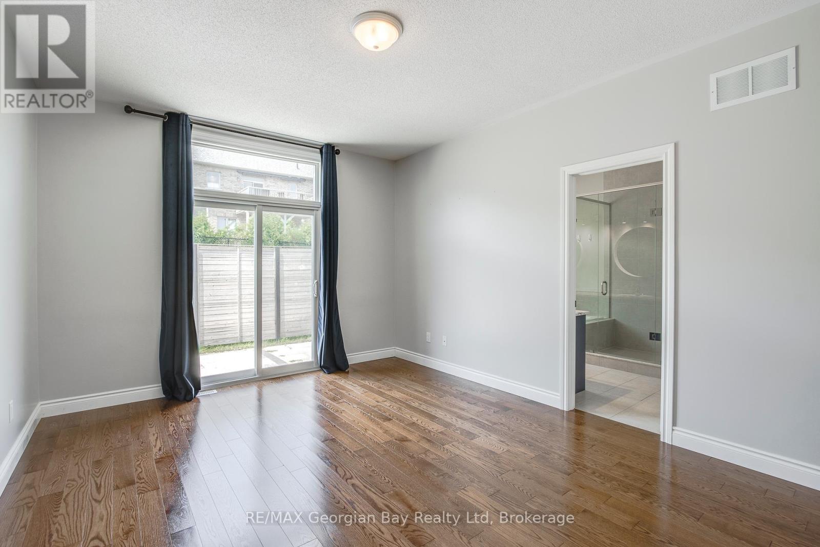 426 Russ Howard Drive, Midland, Ontario  L4R 0A6 - Photo 15 - S12262637