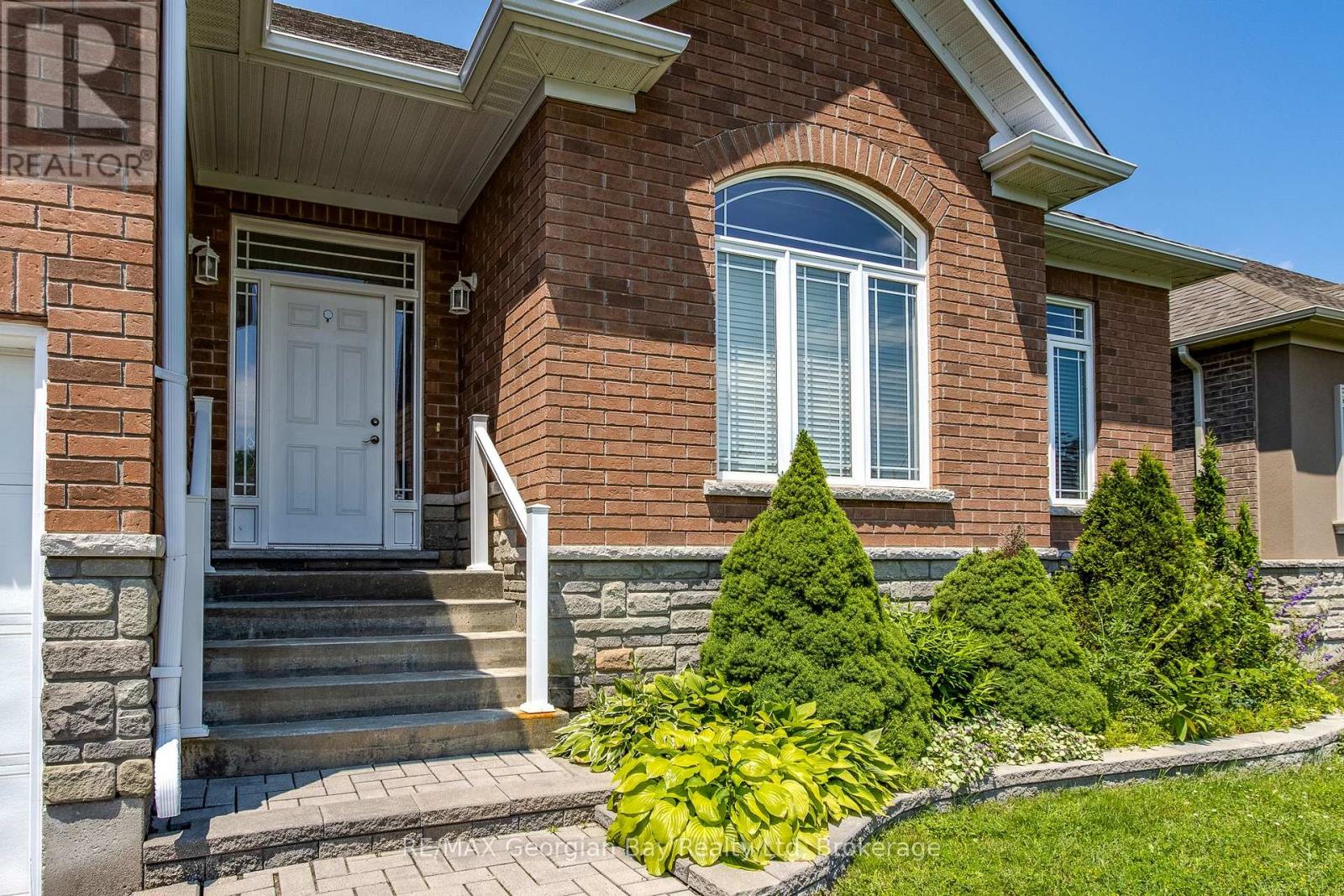 426 Russ Howard Drive, Midland, Ontario  L4R 0A6 - Photo 2 - S12262637