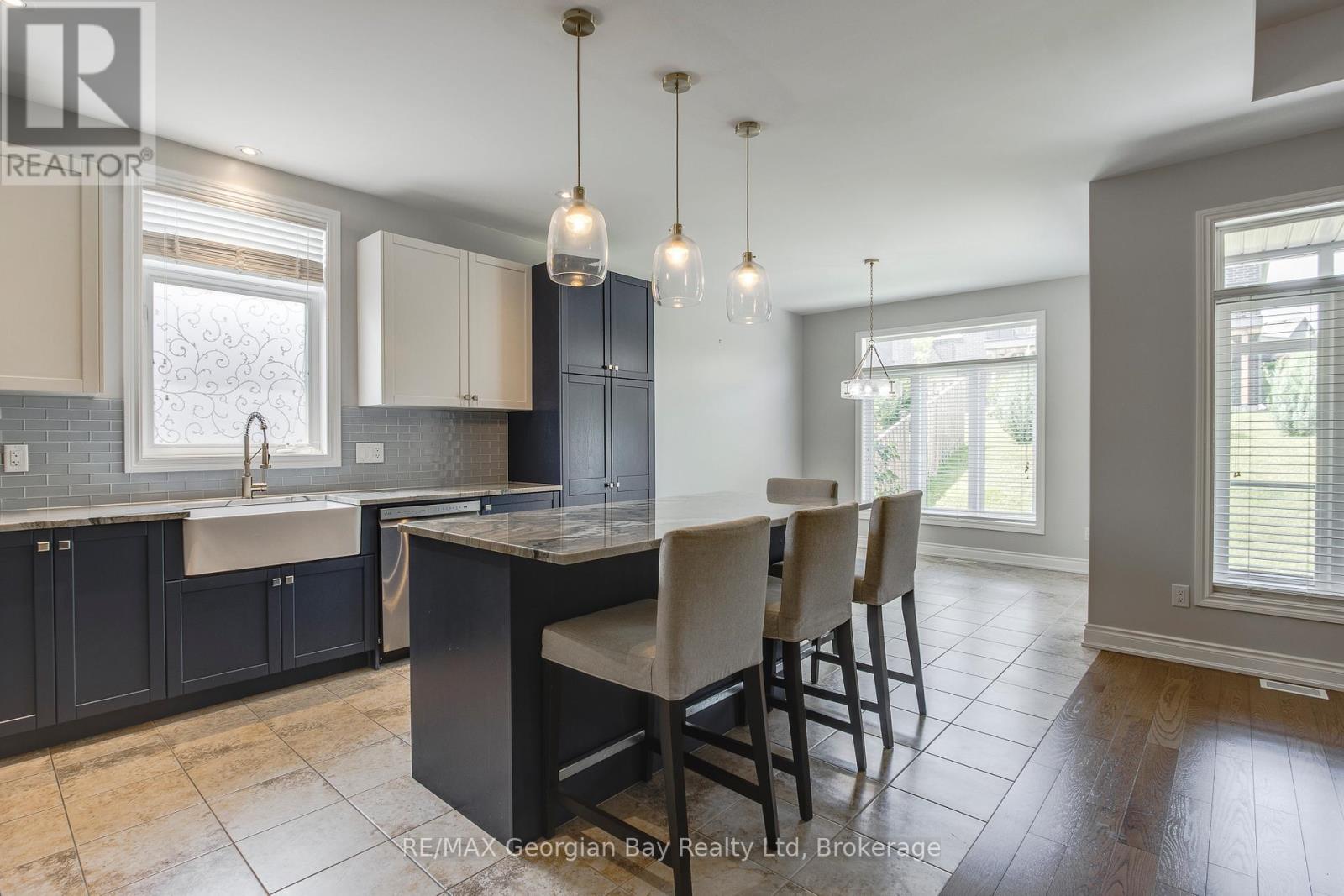 426 Russ Howard Drive, Midland, Ontario  L4R 0A6 - Photo 9 - S12262637