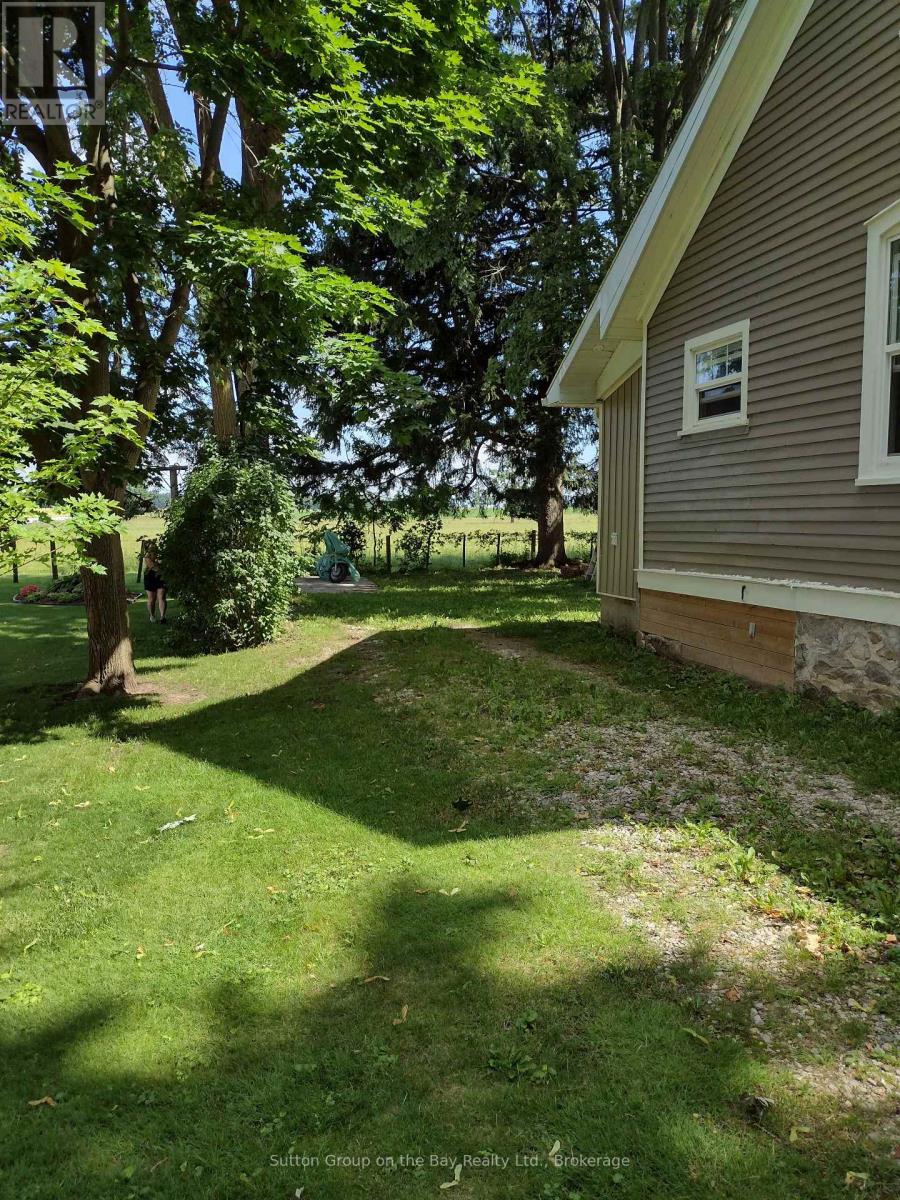 168 Cargiill Road, Brockton, Ontario  N0G 1J0 - Photo 7 - X12262562