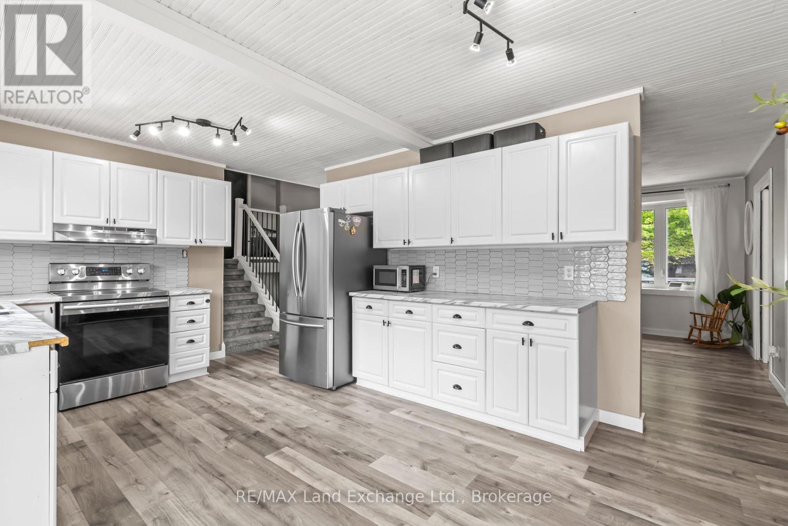 774 River Street, Saugeen Shores, Ontario  N0H 2C4 - Photo 15 - X12262673