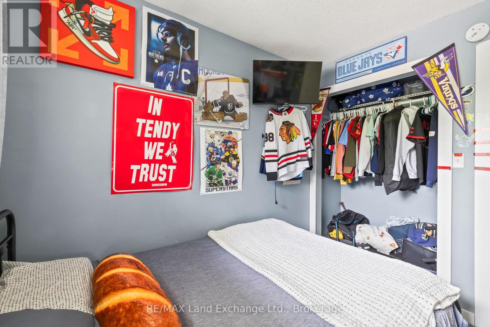 774 River Street, Saugeen Shores, Ontario  N0H 2C4 - Photo 19 - X12262673