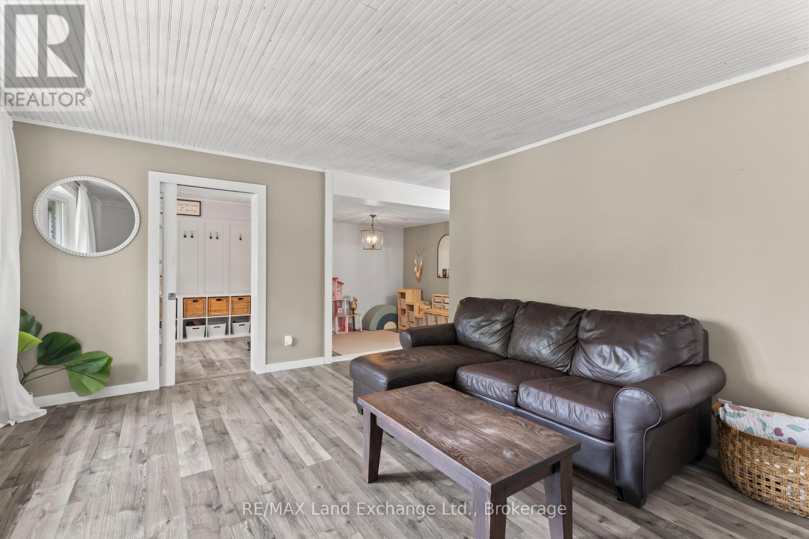 774 River Street, Saugeen Shores, Ontario  N0H 2C4 - Photo 9 - X12262673