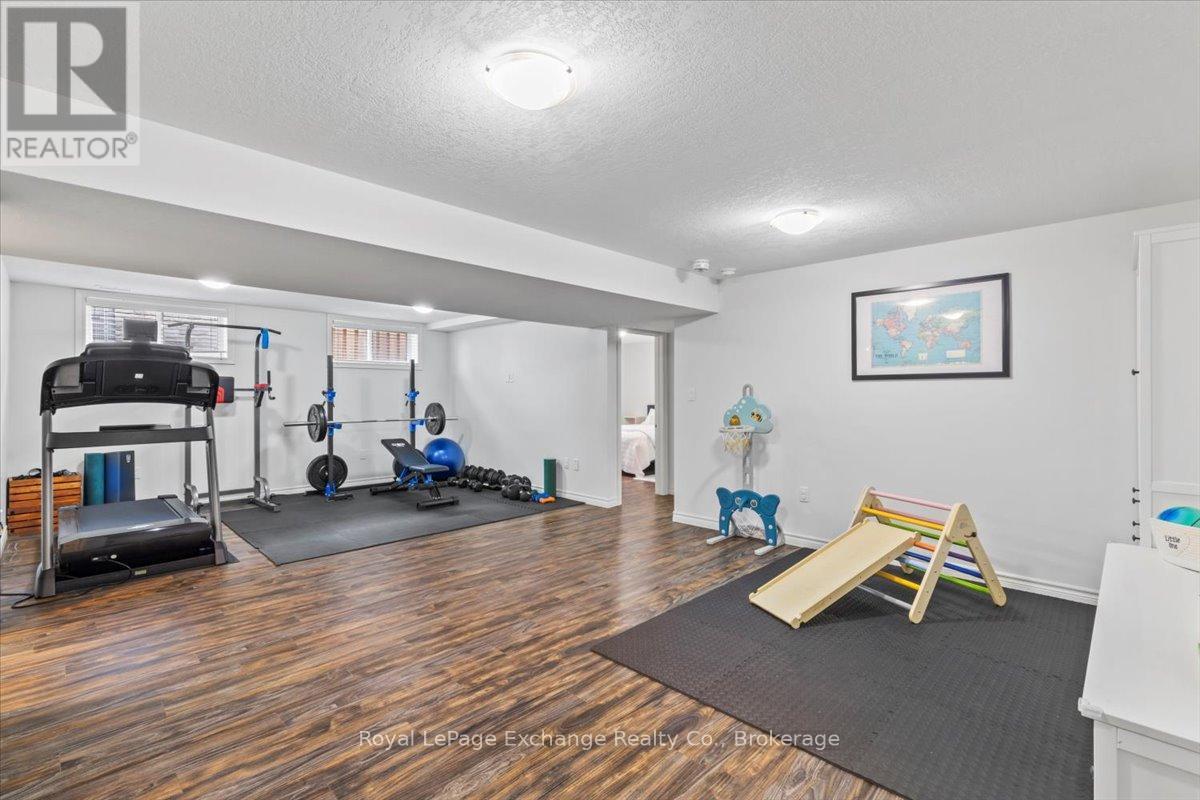 313 Stickel Street, Saugeen Shores, Ontario  N0H 2C1 - Photo 10 - X12262706