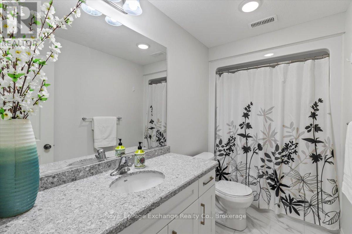 313 Stickel Street, Saugeen Shores, Ontario  N0H 2C1 - Photo 9 - X12262706