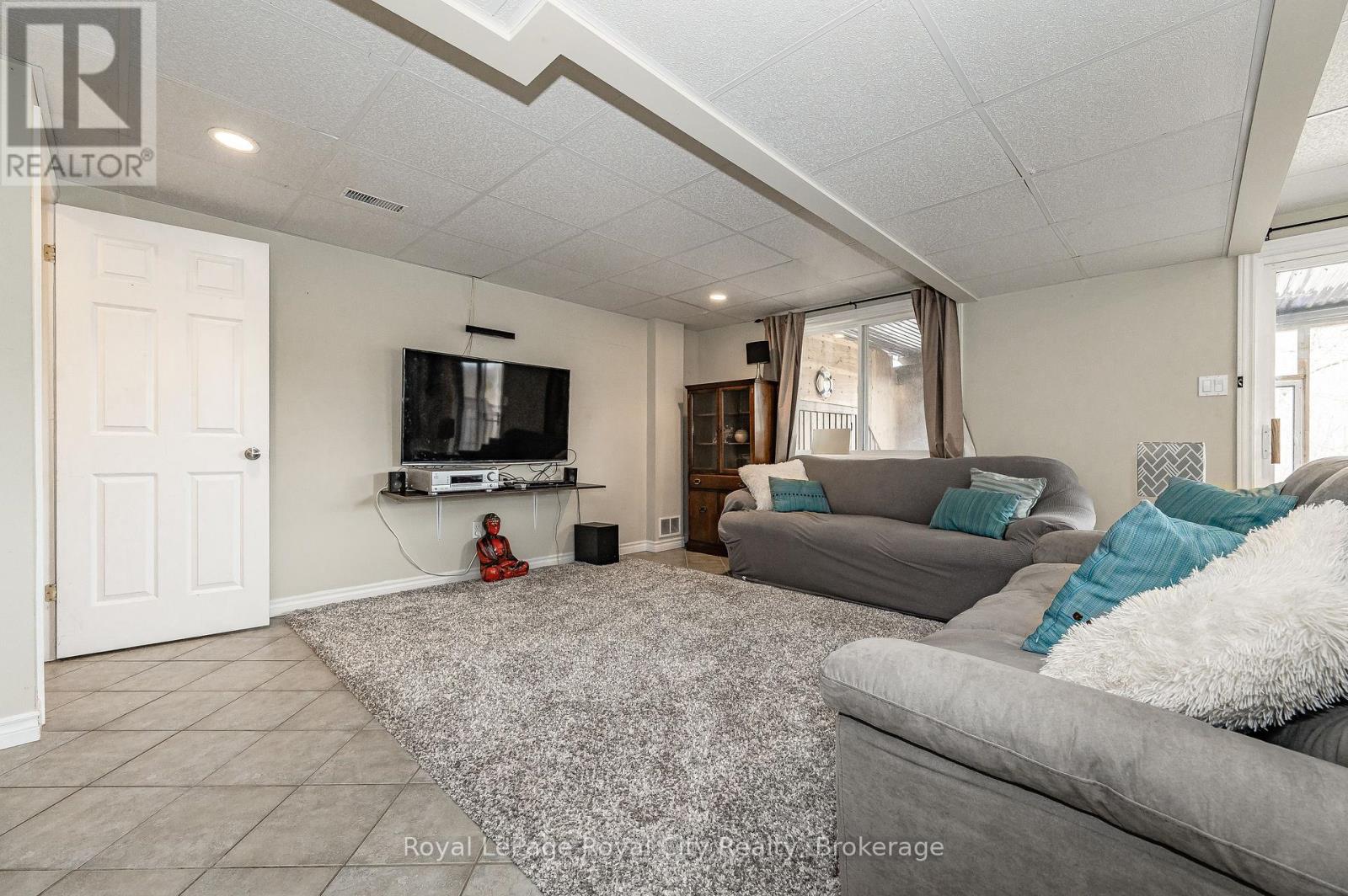 46 Fletcher Court, Guelph, Ontario  N1E 7G8 - Photo 26 - X12262844