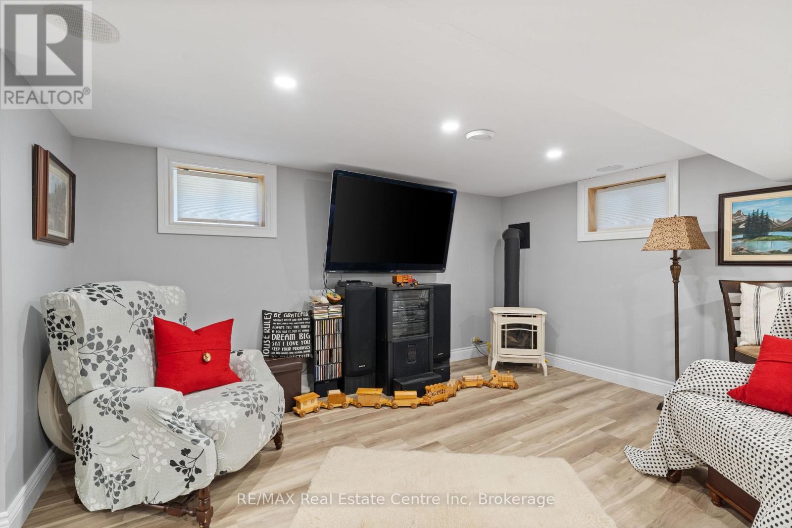 33 Graham Drive, Kawartha Lakes, Ontario  K0M 1N0 - Photo 28 - X12262968
