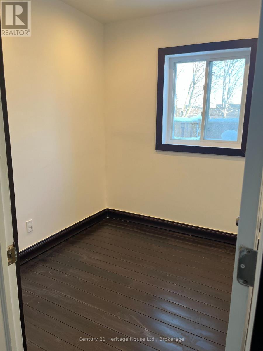 365 Durham Street W, Wellington North, Ontario  N0G 2L1 - Photo 14 - X12262975