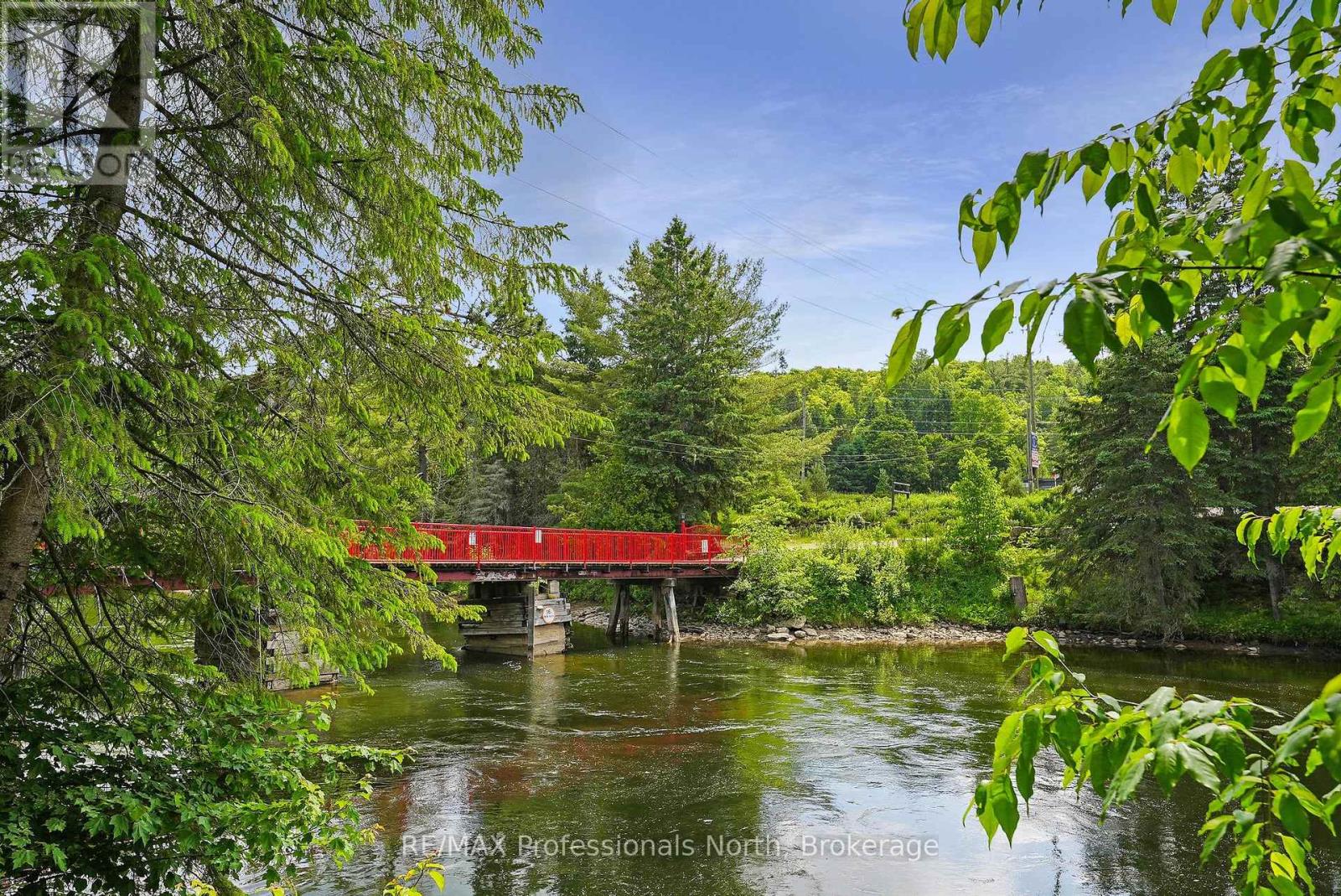 111 Golf Course Road, Minden Hills, Ontario  K0M 2K0 - Photo 43 - X12263087