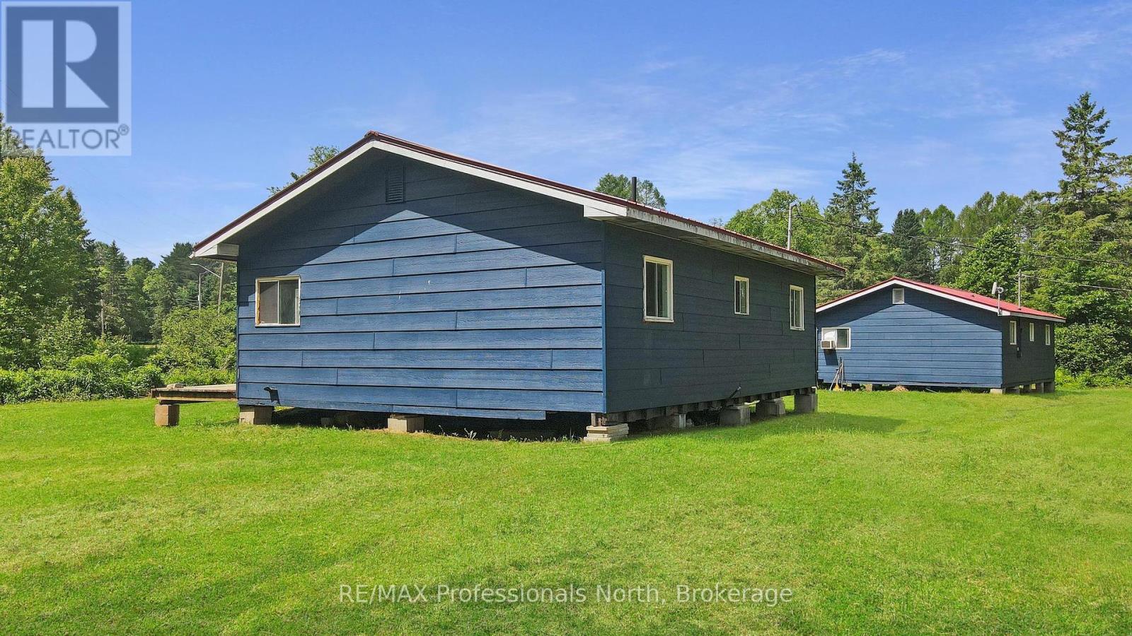 111 Golf Course Road, Minden Hills, Ontario  K0M 2K0 - Photo 45 - X12263087