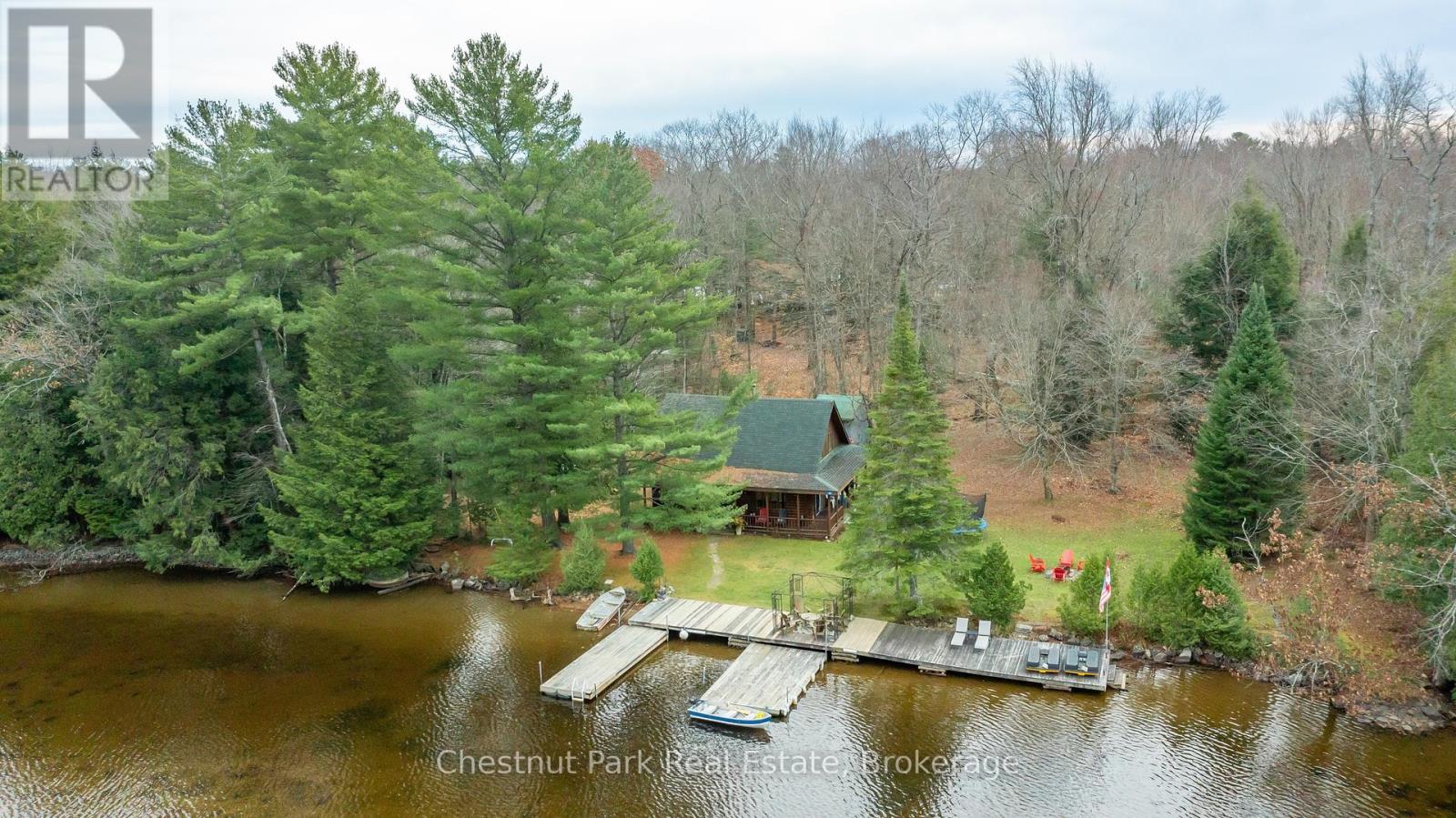 30 Mcvittie Island, Bracebridge, Ontario  P1L 1W4 - Photo 2 - X12263092