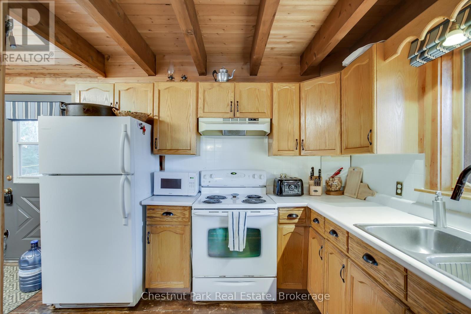 30 Mcvittie Island, Bracebridge, Ontario  P1L 1W4 - Photo 21 - X12263092