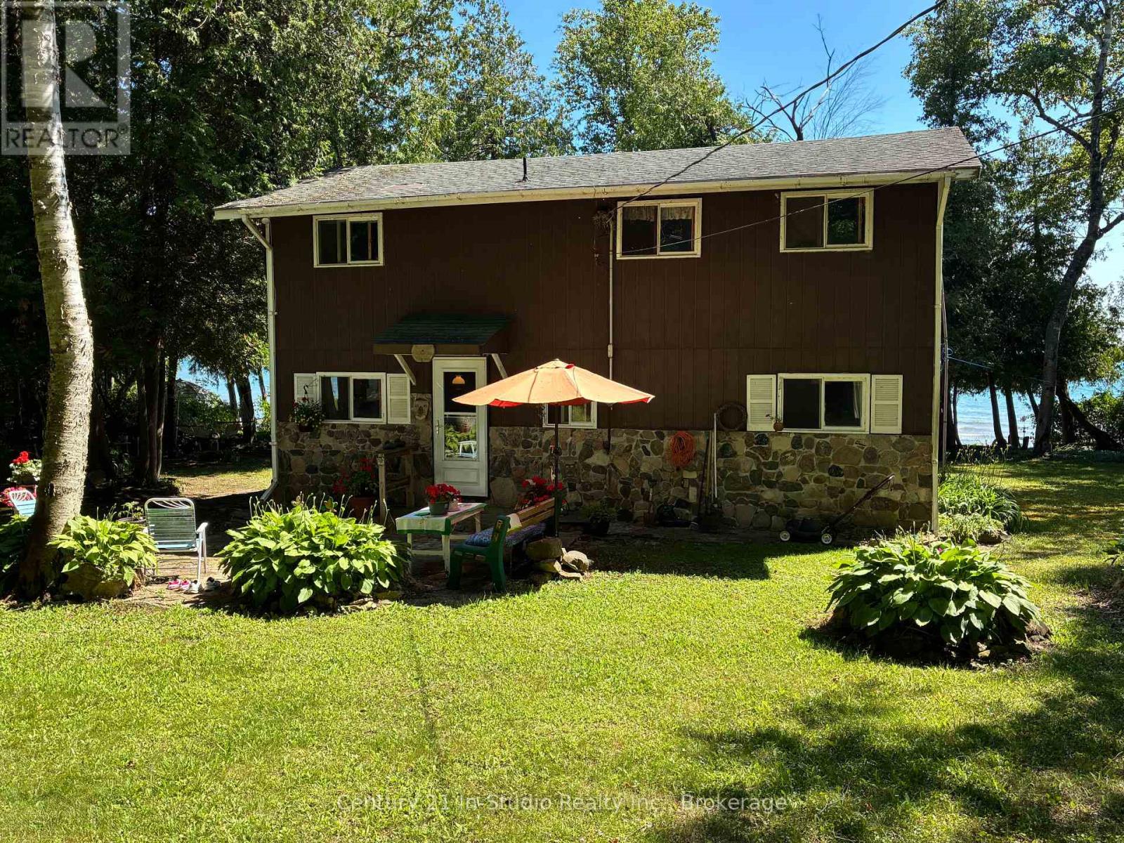 318 Victoria Street, Kincardine, Ontario  N0G 2T0 - Photo 1 - X12263194