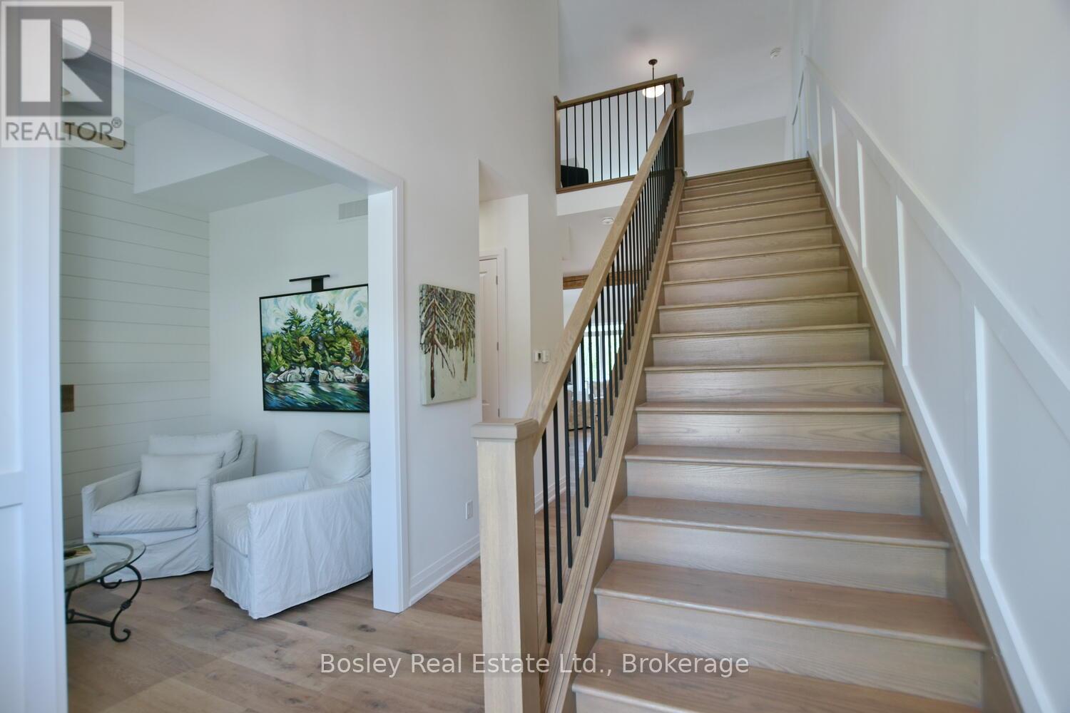 148 Timber Lane, Blue Mountains, Ontario  N0H 2P0 - Photo 2 - X12263219