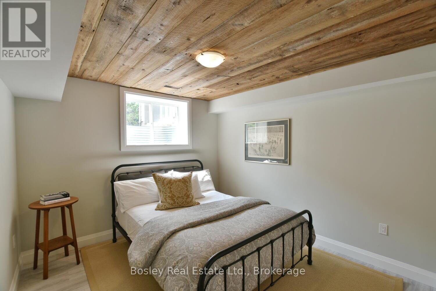 148 Timber Lane, Blue Mountains, Ontario  N0H 2P0 - Photo 32 - X12263219