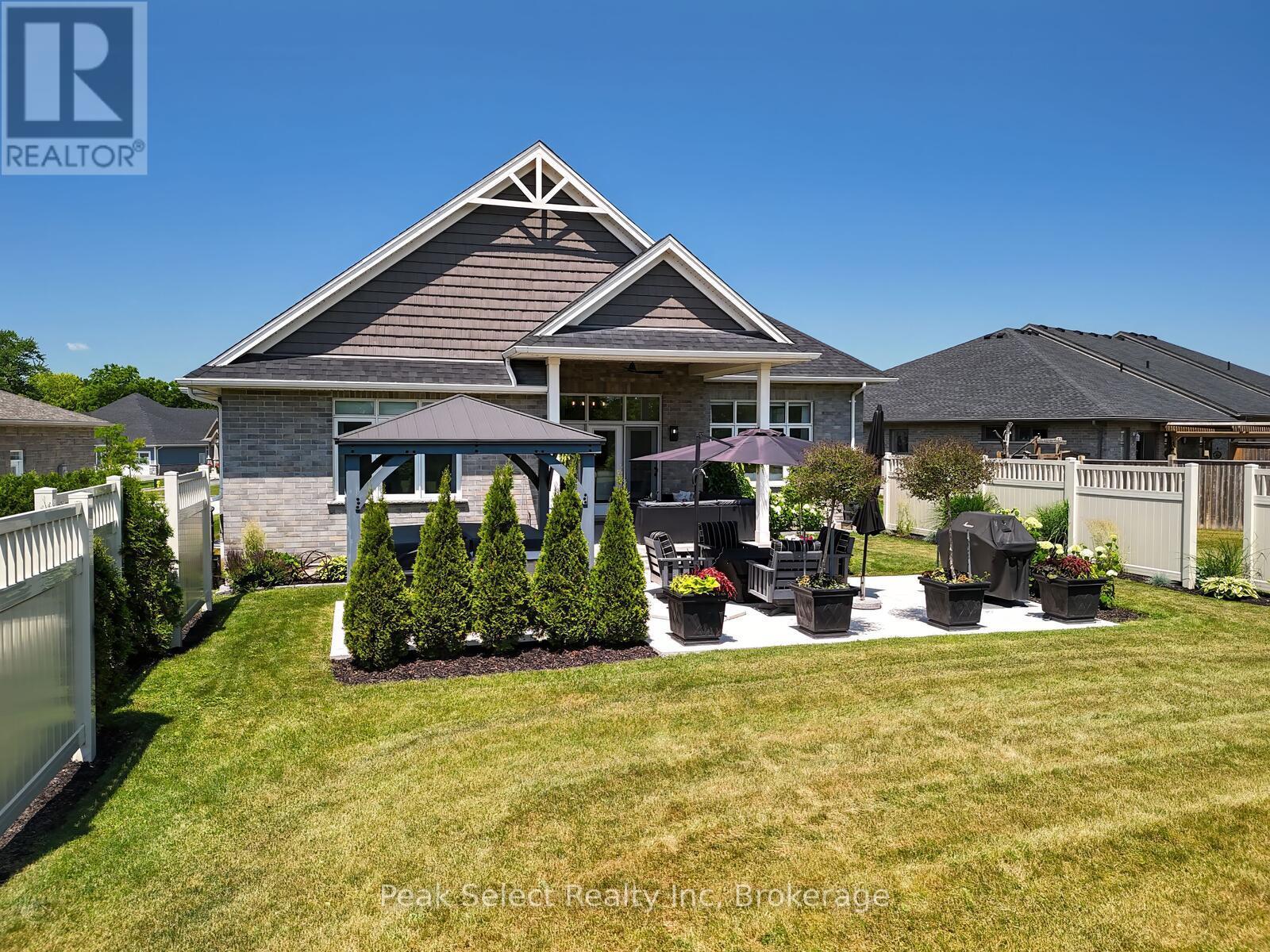 343 Tracy Street, St. Marys, Ontario  N4X 0B4 - Photo 49 - X12263267