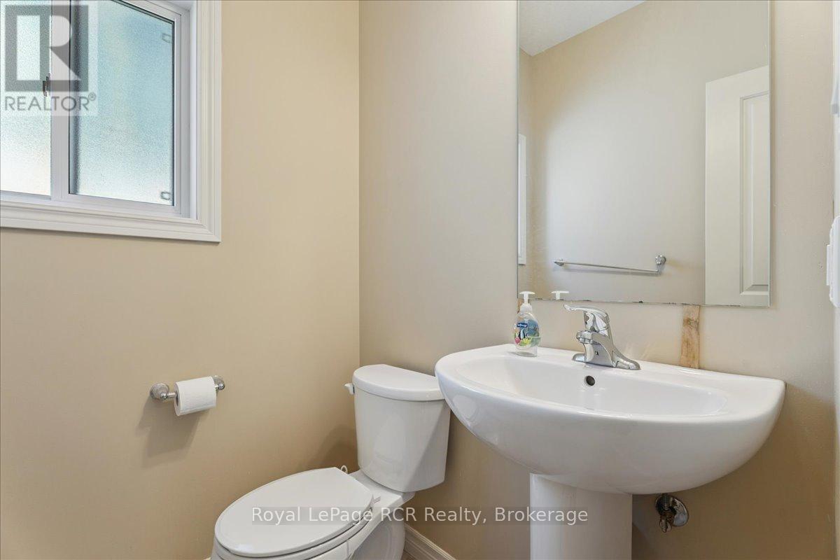 1302 14th Avenue E, Owen Sound, Ontario  N4K 0A1 - Photo 11 - X12263270