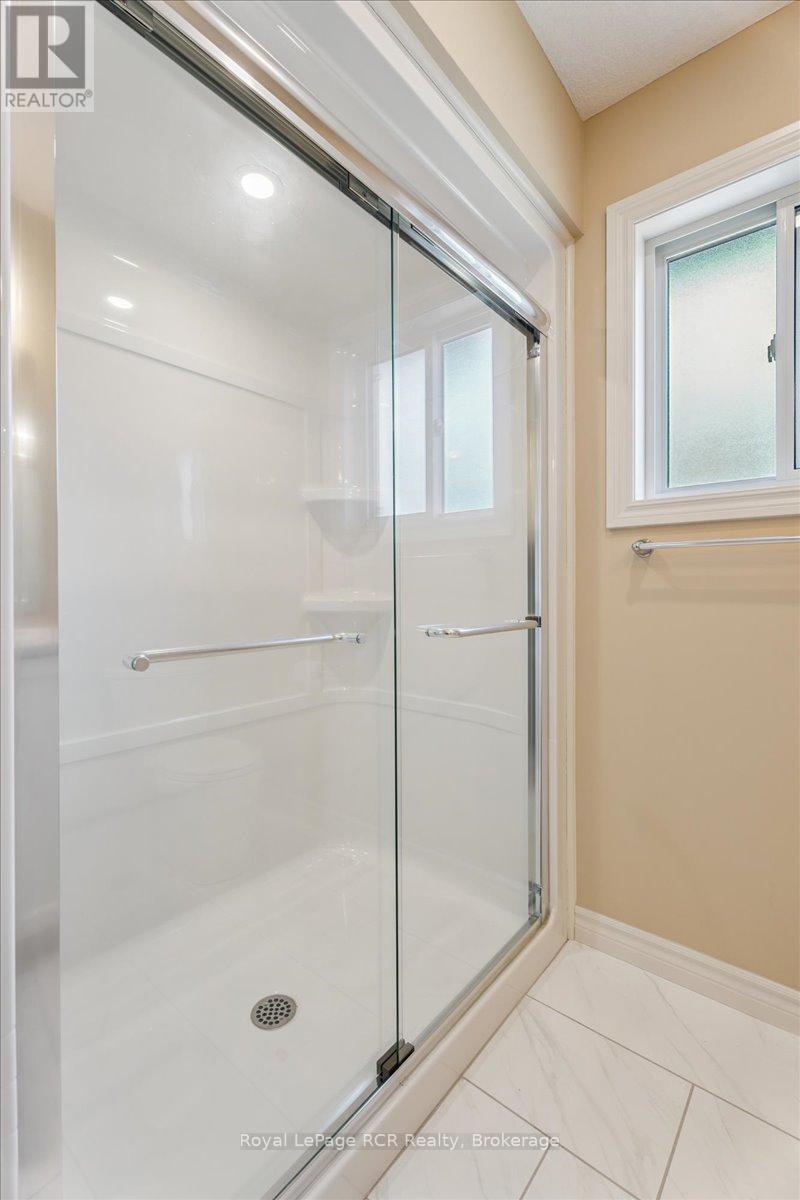 1302 14th Avenue E, Owen Sound, Ontario  N4K 0A1 - Photo 31 - X12263270