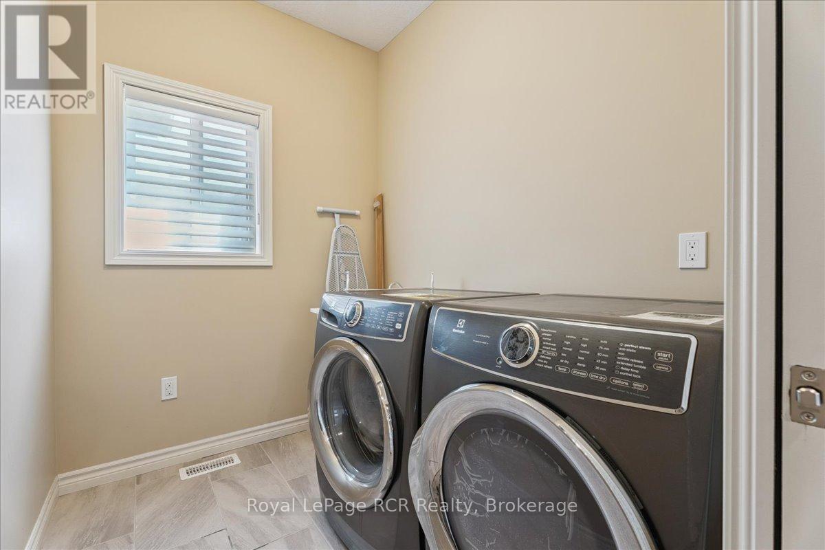 1302 14th Avenue E, Owen Sound, Ontario  N4K 0A1 - Photo 8 - X12263270