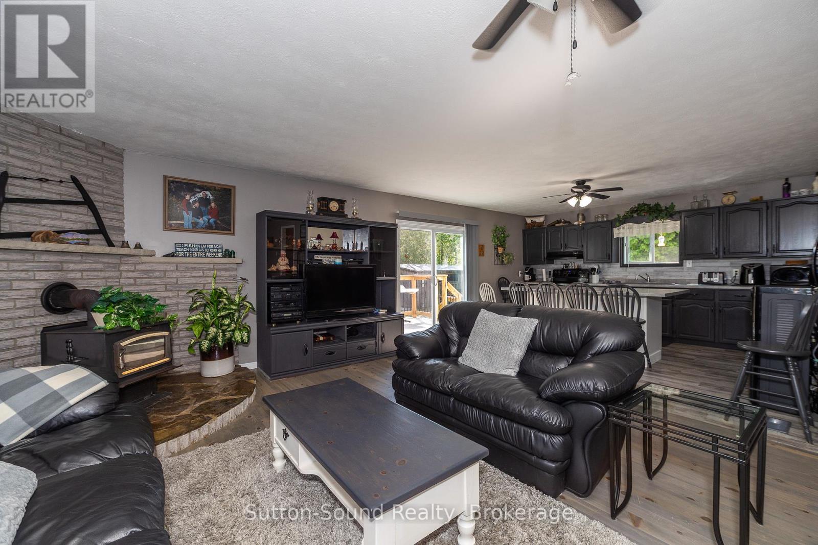 27 Whiskey Harbour Road, Northern Bruce Peninsula, Ontario  N0H 1X0 - Photo 14 - X12263310