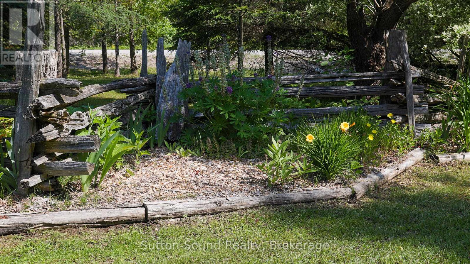 27 Whiskey Harbour Road, Northern Bruce Peninsula, Ontario  N0H 1X0 - Photo 43 - X12263310