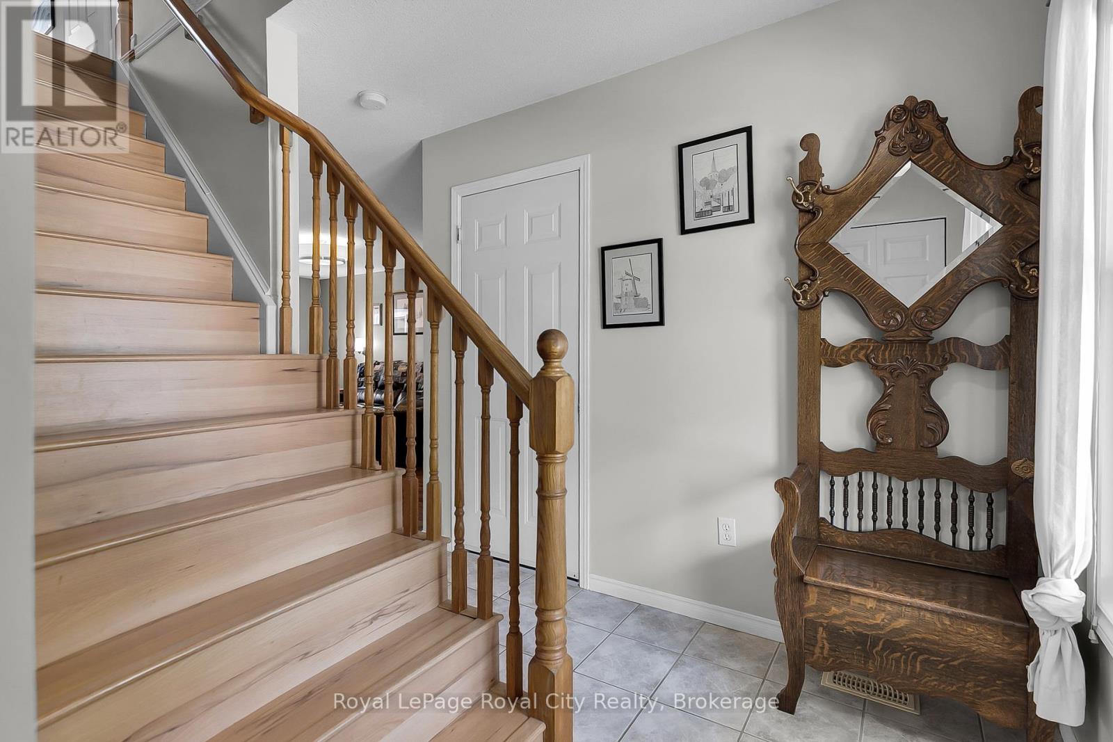 43 Hagan Avenue, Guelph, Ontario  N1E 7B7 - Photo 5 - X12263333
