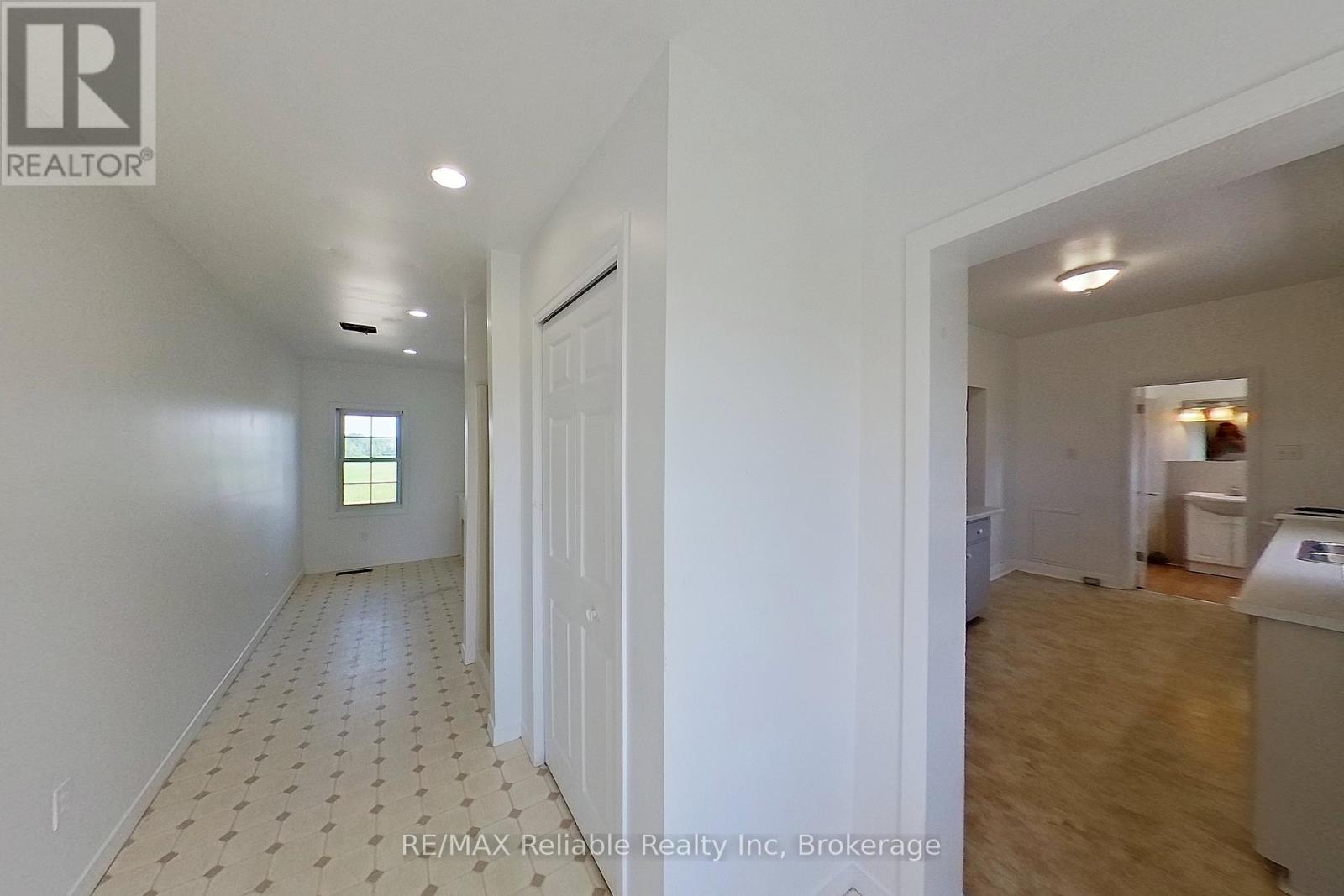 39376 Reid Road, North Huron, Ontario  N0G 2W0 - Photo 19 - X12263384