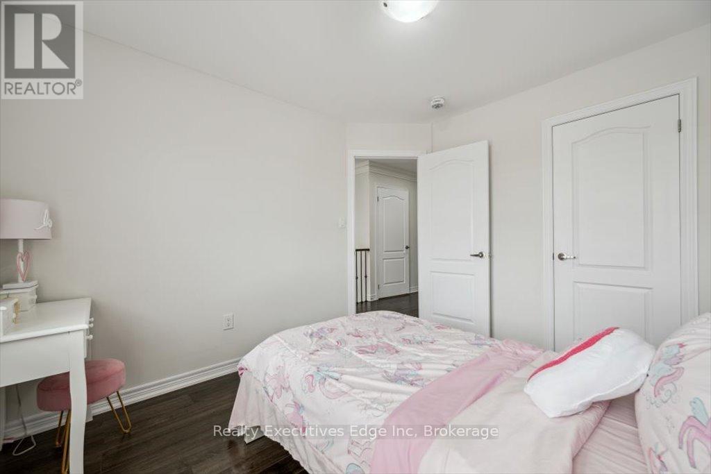 31 Rainforest Lane, Halton Hills, Ontario  L7G 0L8 - Photo 27 - W12263437