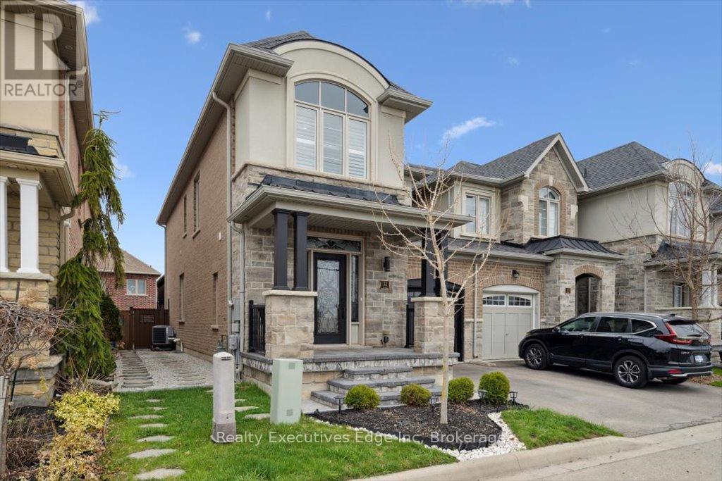 31 Rainforest Lane, Halton Hills, Ontario  L7G 0L8 - Photo 3 - W12263437