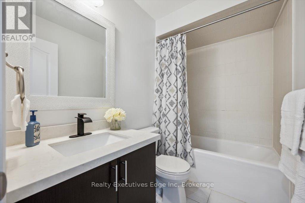31 Rainforest Lane, Halton Hills, Ontario  L7G 0L8 - Photo 30 - W12263437