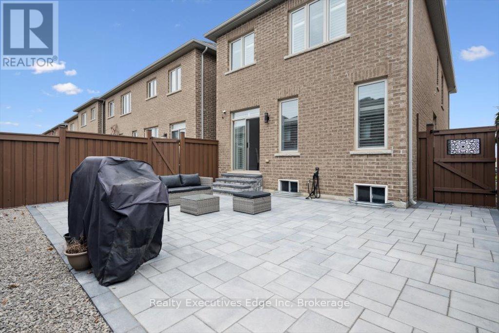 31 Rainforest Lane, Halton Hills, Ontario  L7G 0L8 - Photo 34 - W12263437