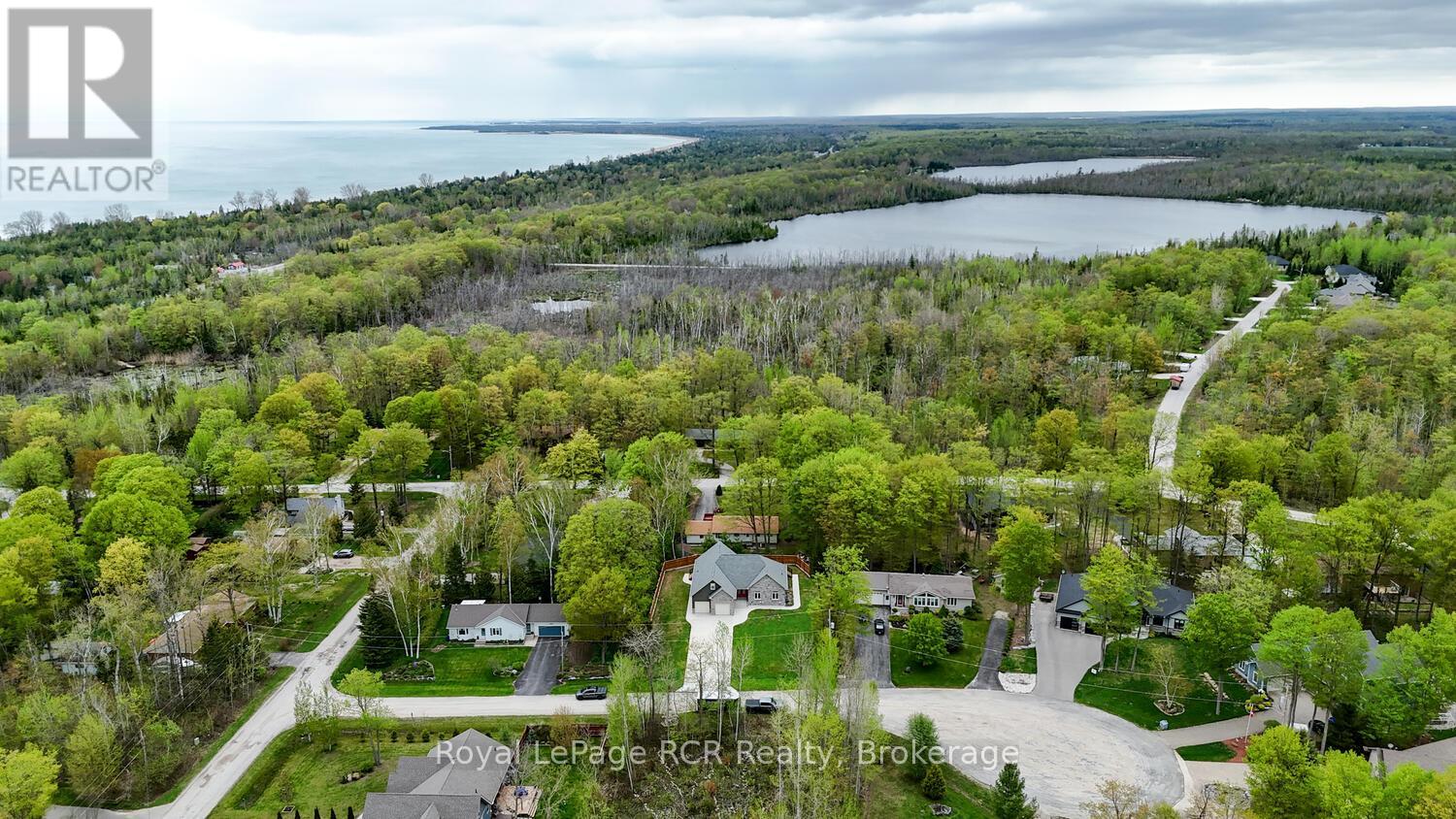 10 Frederick Street E, South Bruce Peninsula, Ontario  N0H 2G0 - Photo 16 - X12263461