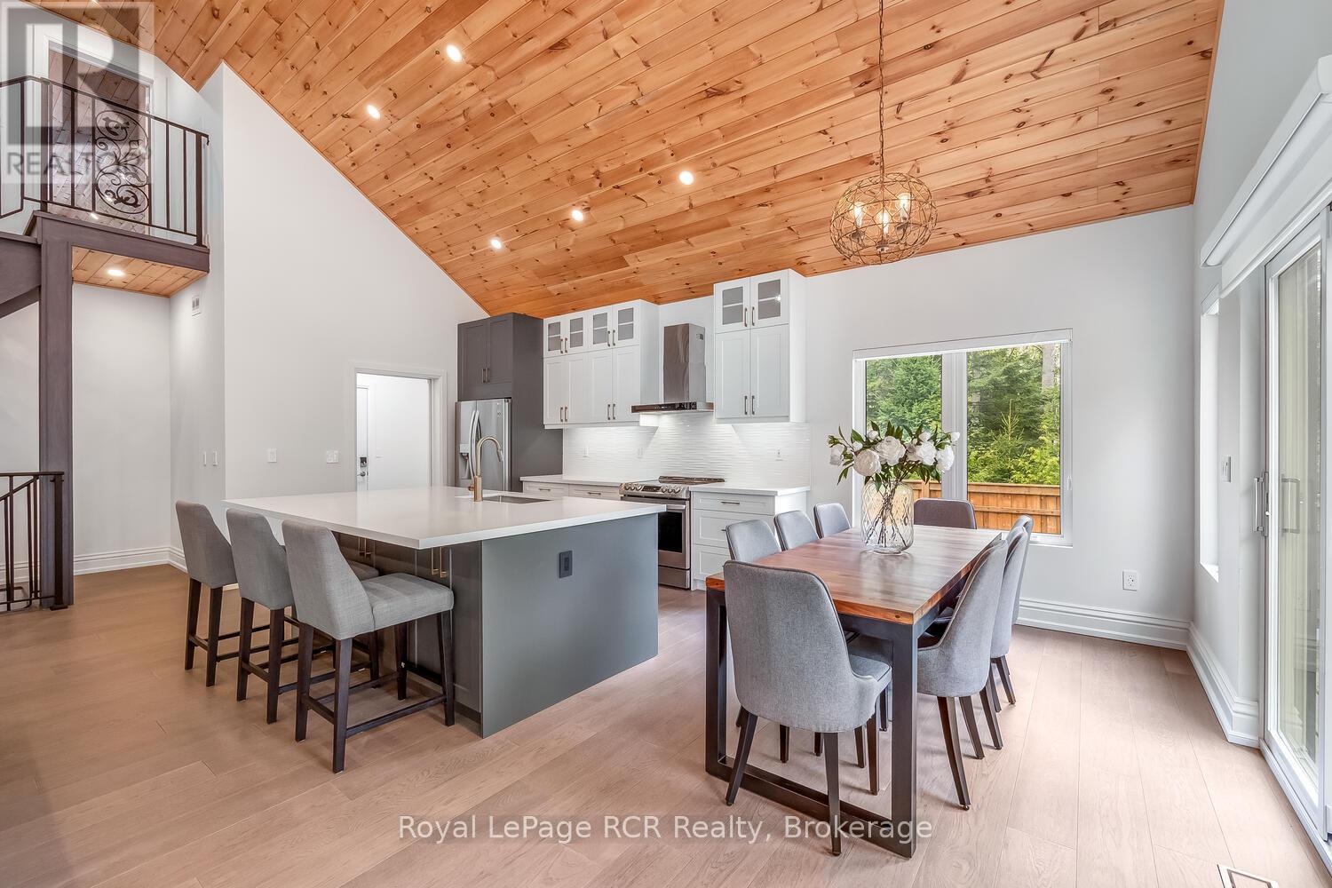 10 Frederick Street E, South Bruce Peninsula, Ontario  N0H 2G0 - Photo 22 - X12263461