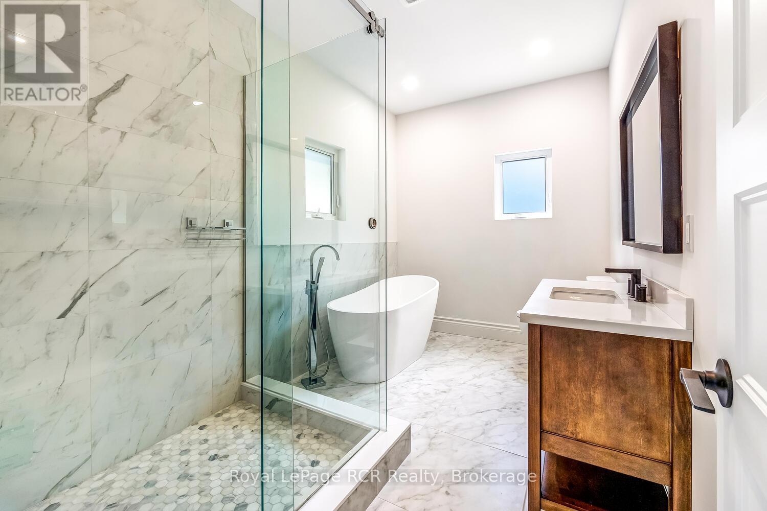 10 Frederick Street E, South Bruce Peninsula, Ontario  N0H 2G0 - Photo 28 - X12263461